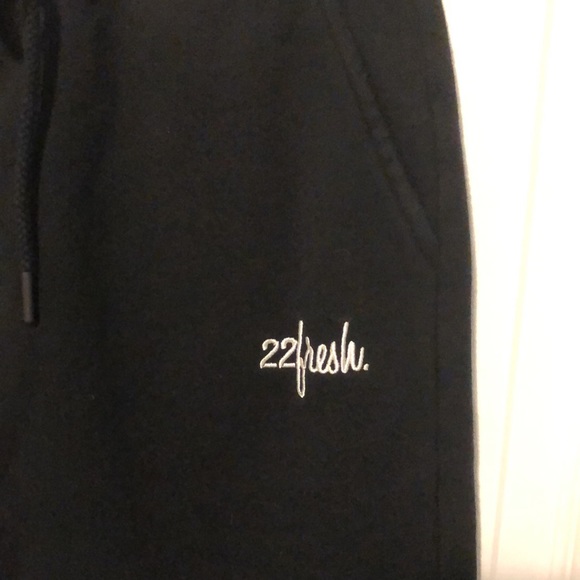 22fresh black unisex sweatpants - Picture 4 of 6